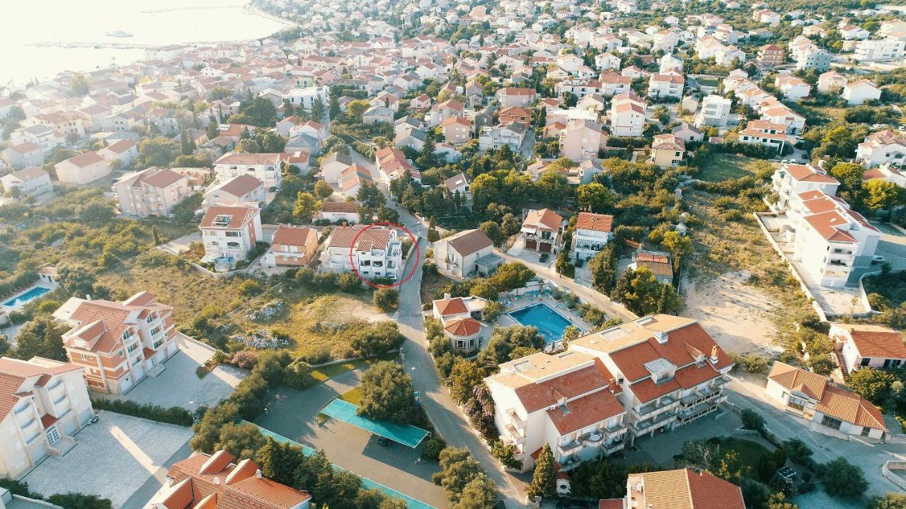 City Pool Apartments Новалья Экстерьер фото